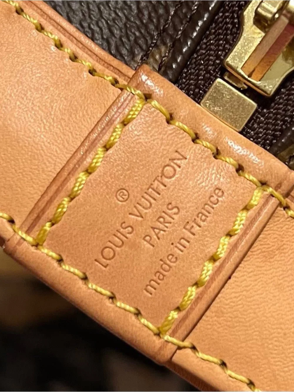 Authentic Alma BB. Comes with dustbag, box, strap, lock and key